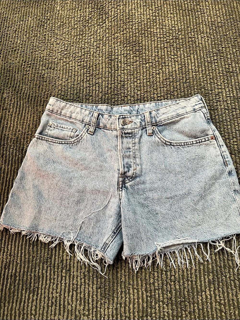 H&M 90's Boyfriend Shorts Frayed Denim Blue US 6